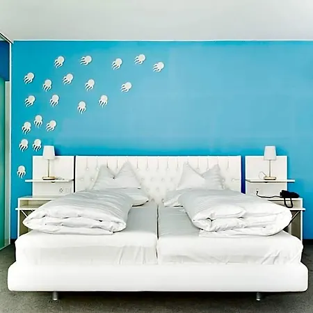 Hotel Casinohotel Velden 4*