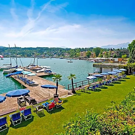 Hotel Casinohotel Velden 4*