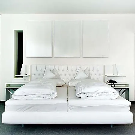 Casinohotel Velden 4*