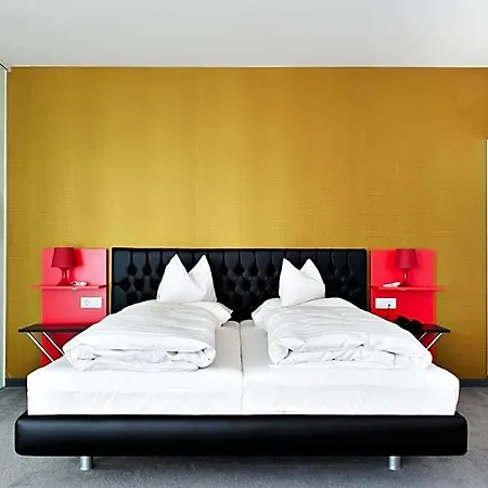 Hotel Casinohotel Velden 4*