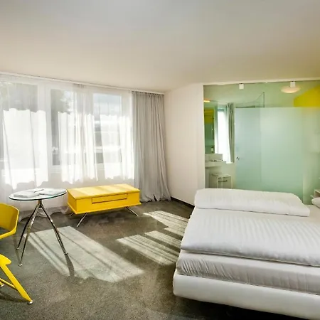 Hotel Casinohotel Velden 4*